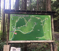 駐車場付近